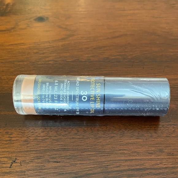 Brush on block sunshine SPF 30 protective lip oil nude - Picture 3 of 3